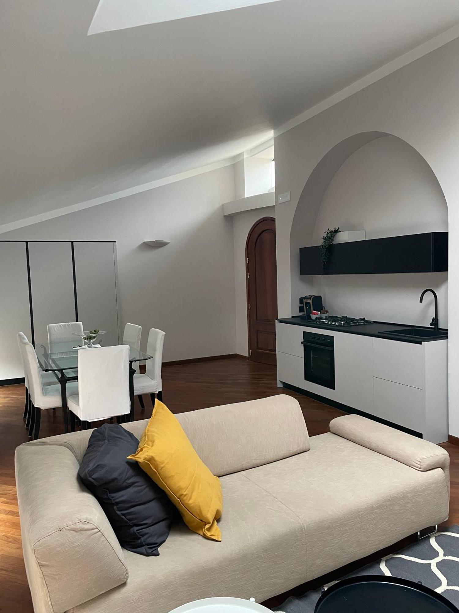 Apartamento Civico 16 Chiaravalle Marche Exterior foto